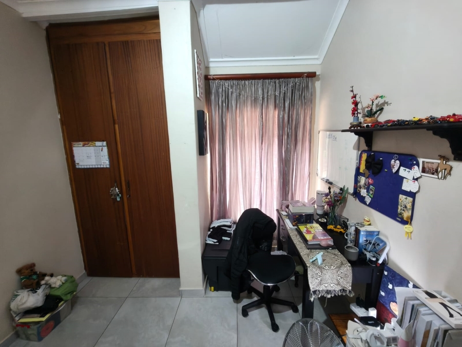 5 Bedroom Property for Sale in Cashan North West